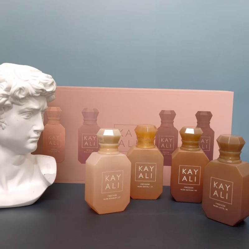 KAYALI Unisex Perfume Set 4*30 - огляд і ціна Perfume Fragrance Kit